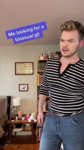 We thank her for her service. And her godforsaken puns. #comedy #longdistance #lgbt #lgbtq #bisexualcouple @etrainlife