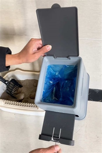 The perfect gift for someone who loves their cat more than coffee ☕️ Practical, cute, and totally cat-parent approved.#tiktokshopholidayhaul #giftforcatlover #pet #petlover #petcleaning