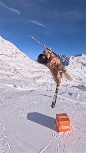 This Ski Grab Shouldn’t Be Possible 🤯