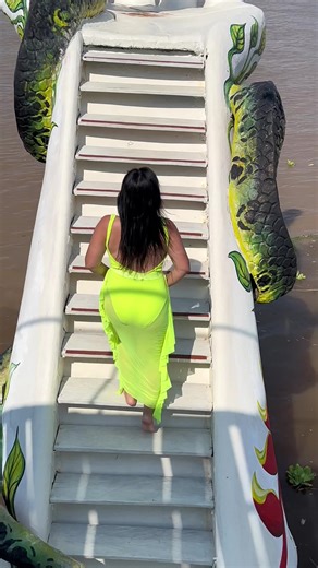 @@amazolandiaiquitos 🌿🔥 ¡Vive la experiencia de la auténtica comida amazónica en AMAZOLANDIA! 🔥🌿 Sabores únicos directo del corazón de la selva 🌴🍽️Disfruta de lo mejor de la gastronomía amazónica, con ingredientes frescos y tradicionales que te harán viajar sin salir del lugar. 📍 Ubicación: Orillas del Río Amazonas🕙 Atención: Todos los días de 10:00 a.m. a 5:30 p.m.📞 Contacto: 900 621 =937 IQUITOS - Perú. 🌱 Ven con tu familia, amigos o aventureros del buen comer… ¡la selva te espera! #