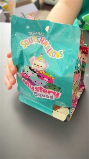 Opening Squishmellow Blind Bags #squishmellows #collectibletoys #trending #momlife #blindbags