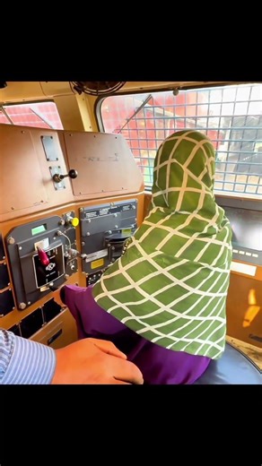 AlM Training of woman #bangladesh #viralvideo #bangladeshrailway #locomotive ‪@MdArman-uk4tw‬