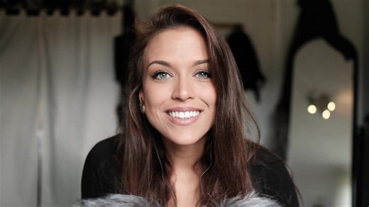 【Gina Carla】 Kiss Sound