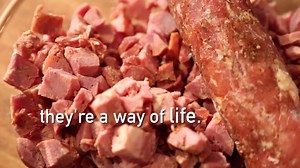 136K views · 535 reactions | In New Orleans, Mondays are for red beans and rice. | SAVEUR Magazine | Facebook