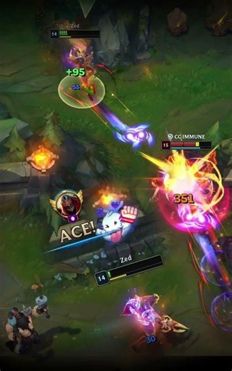 Zed crazy clutch against a feed Olaf #leagueoflegends #zed
