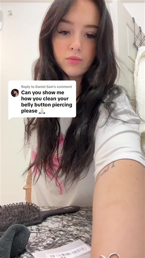 How to Clean Your Belly Button Piercing Effectively