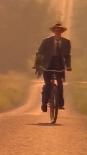 Watch: 'Poor Boy Blues' was released in 1990 as a single from Neck And Neck, a collaborative album between Mark Knopfler and Chet Atkins. Catch the complete music video for the song on YouTube: https://youtu.be/43dK4edJ4XA | Mark Knopfler