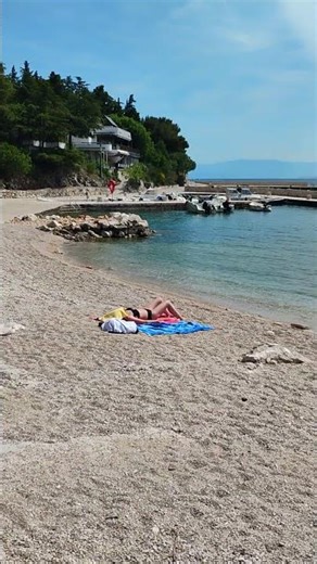 Forget the crowd, come in May... #croatia
