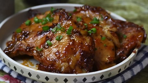 Juicy Honey Garlic Pork Chops Recipe 🍯🧄 | Easy & Flavorful Pork Chop Dish