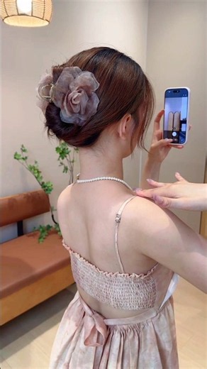 Stylish Floral Claw Clip Hairstyle Hacks for Long & Medium Hair #HairHacks