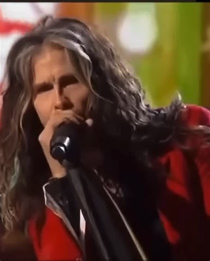 🔹ROCK METAL JUNKIE🔹 on Instagram: "🎧 🦌🦌🦌🎄🎄🎄🎶🔊 • ✨”Run Run Rudolph”🔥 STEVEN TYLER & BRAD PRAISLEY • 🎧🔊🔊🔊🔥🔥🔥 #steventyler #bradpaisley #volumeup #playitloud 🔊🔊🔊 • • Sharing the love for music More rock & metal moments 👉🏼 @rockmetaljunkie • • rock metal music, heavy metal, hardrock, classic rock, classic metal, hair metal, Music Reels, Discover Music, Rock Reels, Metal Reels, Guitar Reels, Riff Of The Day, Rock Community - @rockmetaljunkie • •"