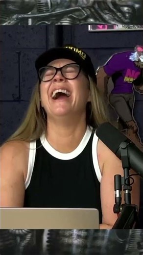 Alien Queen Speaking Parseltongue? | Funny Harry Potter x Alien Short