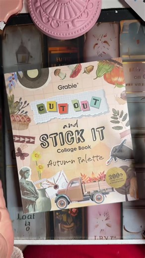 Exploring Autumn-Themed Junk Journals and Crafts