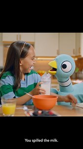 Break out the bowls! Grab a spoon! 🥄 Maybe have a lot of napkins ready…because on this week’s episode of THE PIGEON EXPLAINS! breakfast is being prepared by The Pigeon and his pal Fin! 🥣 Watch it now on our YouTube channel! | Mo Willems Workshop