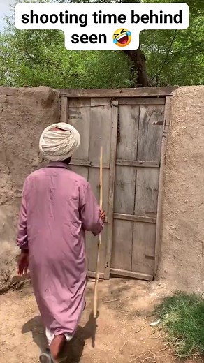 behind scene shooting time 🤣🤣✅ #moments #comedy #humor #funnym #lmao #out #funnyvideos #HilariousClips #witpuns #sillygoofyamusing #funnymemes #funnymoments #funnyreels #funnypost #viralphotochallenge #viralreelschallenge2025viralreelschallengejaiviralreelschallengeviralreelschallenge #foryoupagereels #fypシ゚viralシ #500kviews #20klikes | Rofi Entertainment