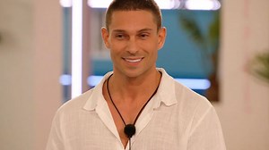 Meet Love Island star Joey Essex - the show's first celebrity bombshell