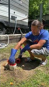 RV Tips: How to hook up your RV Sewer hose 💩.
