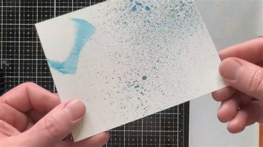 🎨 HELLO Tim Holtz Ranger Ink Distress Fans! 🎨 📣 Exciting News! 📣 Introducing the FABULOUS new addition to the Distress lineup – Tim Holtz Distress Spritz! 🎉✨ 🌟 Why You’ll Love It: 🔹 Perfect for adding stunning effects to your paper crafting projects 🔹 Easy to use and incredibly versatile 🔹 Ideal for creating beautiful backgrounds, textures, and artistic flair 👉 Get Your Hands on It TODAY at your favourite paper crafting store and take your creativity to the next level! 🎥 Check Out Tim