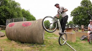 Jack Carthy arrived a little too late to Tarty Days to take part in the Jitsie Trials Cup, but as you can see here he made light work of one of the Elite gates set for the riders! | TartyBikes