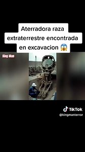 Archaeologists have just discovered 2 giant skeletons. It is likely that they are aliens Join group watch more: Mysterious Aliens & UFO Disclosure ✔ | Aliens UFO Caught on Camera