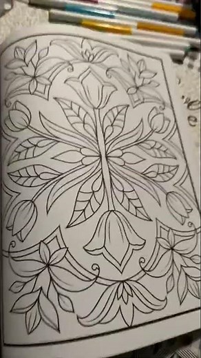 100 Amazing Patterns: An Adult Coloring Book