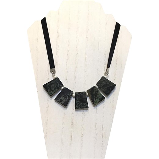 Rhyolite Stone Bib Necklace • Velvet Ribbon Tie • Freshwater Pearl Accents - Etsy