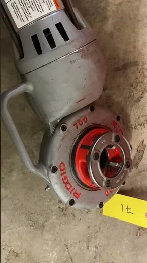 Ridgid 700 pipe threader
