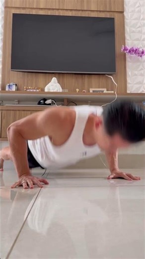 Flexão de Braços Levantando as Mãos - Hand Release Push Up