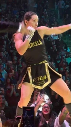 Marcela Mistral entrando a su pelea contra Karely Ruiz… #marcelamistral #karelyruiz