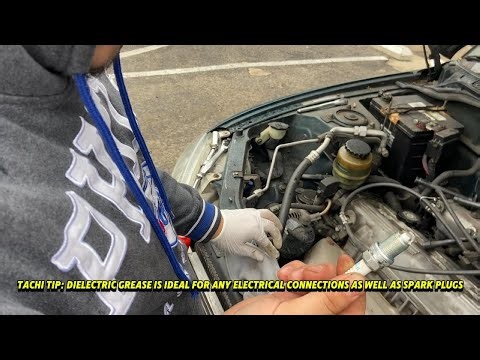 How to Replace Spark Plugs on a 1996 Toyota Rav4 | Easy DIY Tutorial