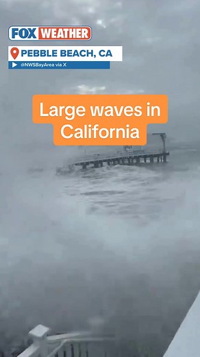 Powerful Waves Crash onto Pebble Beach in California