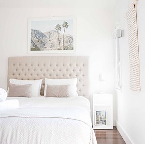 How to Create a Calm & Relaxing Feng Shui Bedroom (10 Simple Tips)