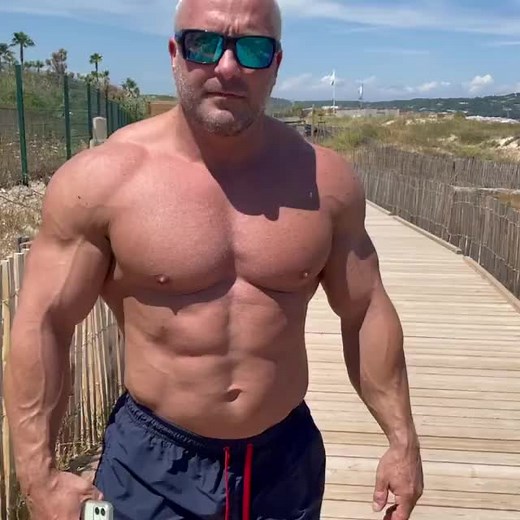 Franco from Romania: Alpha Male Bodybuilder at Arnold Classic 2021