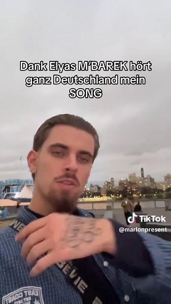 Dank Elyas M'Barek hört ganz Deutschland meinen Song