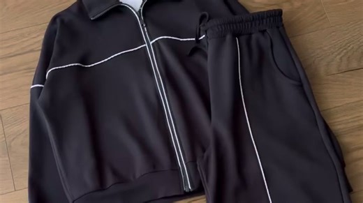 Nouvelle Collection Set Kimou🩷 -Prix: 49.900DT 🎁 التوصيل بلاش💥 -Tissu: Crêpe Scuba haute qualité -Taille: S-M-L-XL-2XL-3XL -Taille de mannequin M ✅ Possibilité D'ouvrir le colis ✅ Possibilité d’échange | Morjana Collection