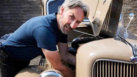 What Mike Wolfe’s Serious Car Accident Means for ‘American Pickers’ Season 28