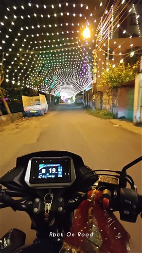 Durga Pujo Vibes 😍 #shorts #youtubeshorts #trending #bike #festival #durgapuja #kolkata #viralvideo