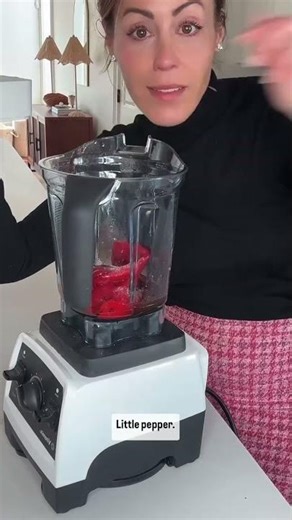 5 Ingredients and the Most Beautiful Salad Dressing You Have Ever Made 🫑✨