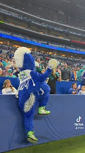 GOT EM🤣 | Blue Indianapolis Colts Mascot