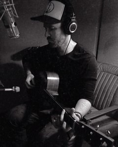 From Jason /// Gresham is a collection of some of the most personal songs that I have released so far. The whole EP is stripped down to just acoustic/vocal. I wanted the production to mirror the vulnerability of the lyrics. It’s scary to expose your past pains through songs in hope that you can find healing. Music has always been the best therapy. /// Pre Order is up now July 4th Release https://www.allswellrecords.com/shop/jason-wade/gresham-cd-signed-limited-edition-pre-order-now/ | Lifehouse