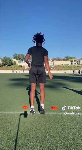 Effective Wide Receiver Drills for Football Training