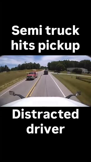 3K views · 1K reactions | Pickup truck attempting to make a left hand...