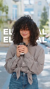 🌟 77 Estorías en El Nogal no es solo un proyecto, es la evolución de una historia de exclusividad que comenzó en la 7, creció en la 64 y brilló en la 67. Hoy, en el corazón de Bogotá, nace un capítulo pensado para quienes saben que su hogar debe ser un reflejo de diseño, ubicación y distinción. 🏙️ Vive rodeado de gastronomía, cultura, las mejores vías de acceso y un entorno vibrante. 🏡 Descubre espacios diseñados para trascender y convertirse en el escenario de tus próximas historias. ✨ 77 Es