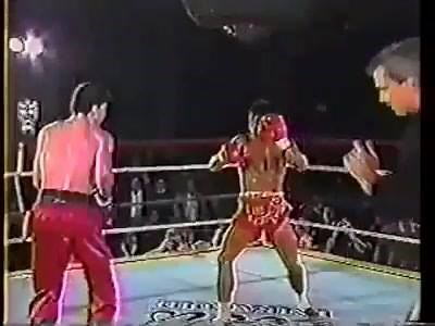 Changpuek Kiatsongrit (Muay Thai) vs Rick Roufus (American Kickboxing) - 1988 If you've never watched this epic encounter then I strongly advise you take a little time to enjoy it. Rick Roufus - undefeated American kickboxer - is convinced he can take on Thailand's best... only, under "modified" kickboxing rules. Basically a kickboxing bout with low kicks included. The Thai was not allowed to knee, elbow, clinch, throw, catch kicks, and a whole load of other stuff that they just made up on the n