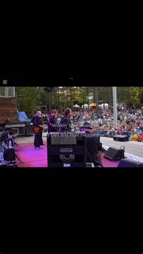 Noel and Ben Haggard live with “Workin Man Blues”, with Kris Kristofferson and Merle Haggard’s Strangers ! #merlehaggard #countrymusic #ThrowbackThursday | Noel Haggard