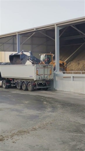 Chargement kaolin #xcavator