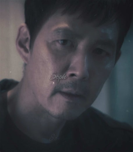 | GIHUN EDIT | am I the only one who’s obsessed w his stubble #gihun #gihunedit #player456 #squidgame #fyp Scp: kdscnepacks @halola ✧. ༅ @⁴⁵⁶ 〇△□❌𝙶𝚒-𝙷𝚞𝚗🔵 〇△□ ⁴⁵⁶ @bri ⟡⁷ @𐙚 𝐢🧸ྀི @Ivy 𐙚˚࿔ @lila ♡ @K=H @arubi🇰🇿 @bri ୨ৎ @fama 🤍 @🦇★ Seong Gi-hun ꒷꒦ @Squid Game Netflix @Netflix