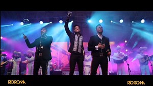 Pasamos un momento espectacular y mágico con nuestro compadre Carlos Rivera 🙌🏻🙌🏻🙌🏻 Gracias Tlaxcala por hacernos vibrar, quedaremos con sus voces en el corazón! 💙 L@s queremos mucho! 💙 | Río Roma