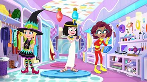 2.4K views · 47 reactions | Polly and her friends get ready for #Halloween and trick or treating!   What's your favorite Halloween candy? | Universal Kids | Facebook