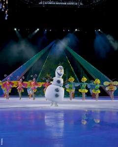 6.5K views · 198 reactions | Watch as Olaf sings and skates his heart out while sharing just what it is that makes him a happy snowman in summer ☃️ | Disney On Ice | Facebook